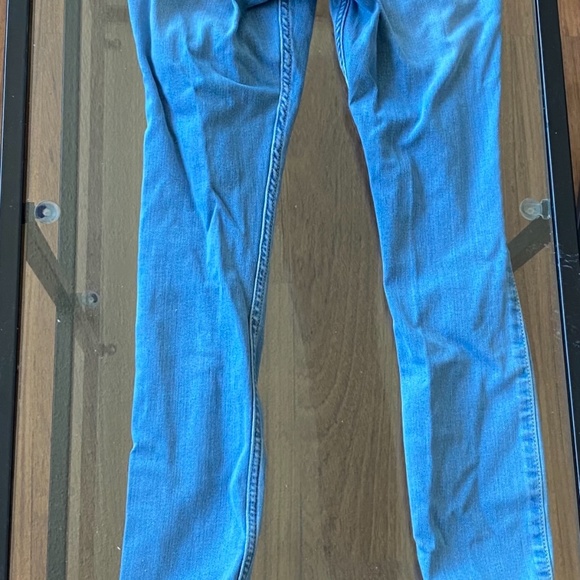 Hollister light blue ripped skinny jeggings size 3R - Picture 3 of 3